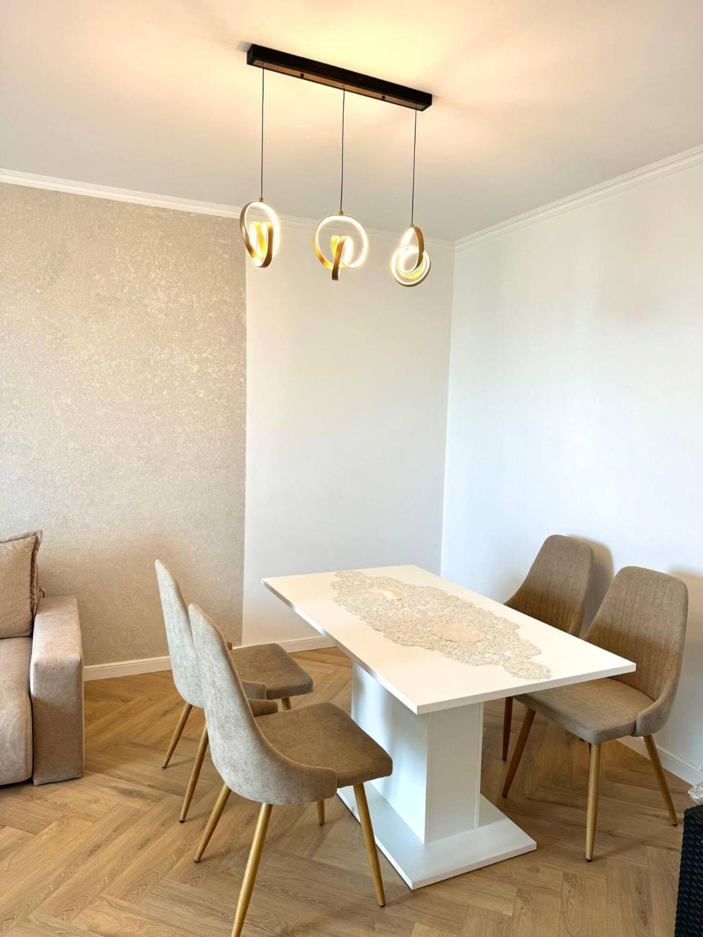 Lake View Luxury Apartament คลูจ-นาโปกา ภายนอก รูปภาพ