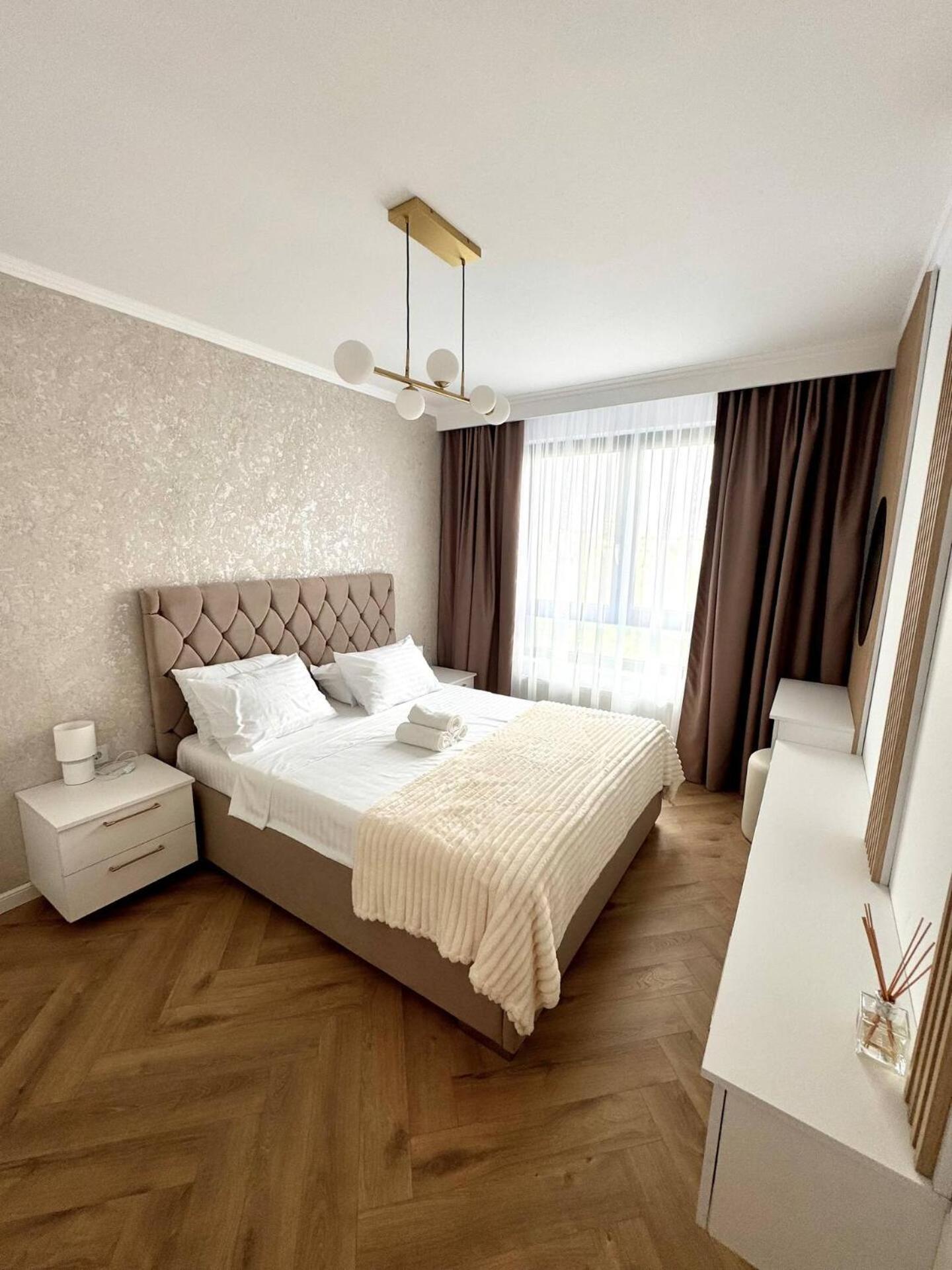 Lake View Luxury Apartament คลูจ-นาโปกา ภายนอก รูปภาพ